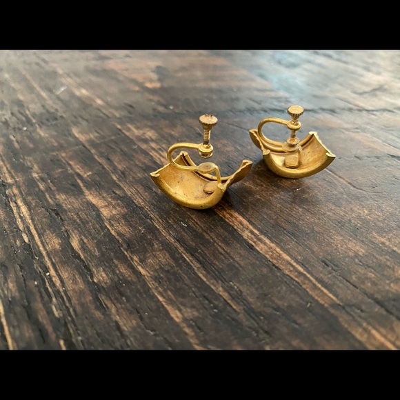 3/$15🥳 Vintage earrings screw-back - Picture 2 of 6